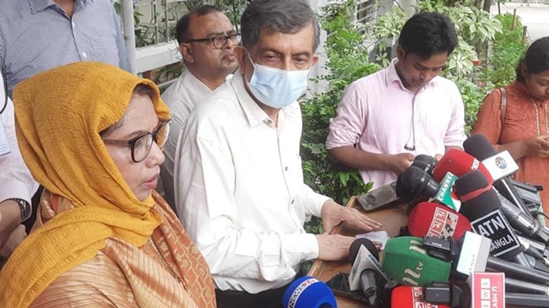 এইচএসসি পরীক্ষায় সুশৃঙ্খল পরিবেশে চলছে পরীক্ষা, ফল প্রকাশে দ্রুততার আশ্বাস ড. সি আর আবরারের